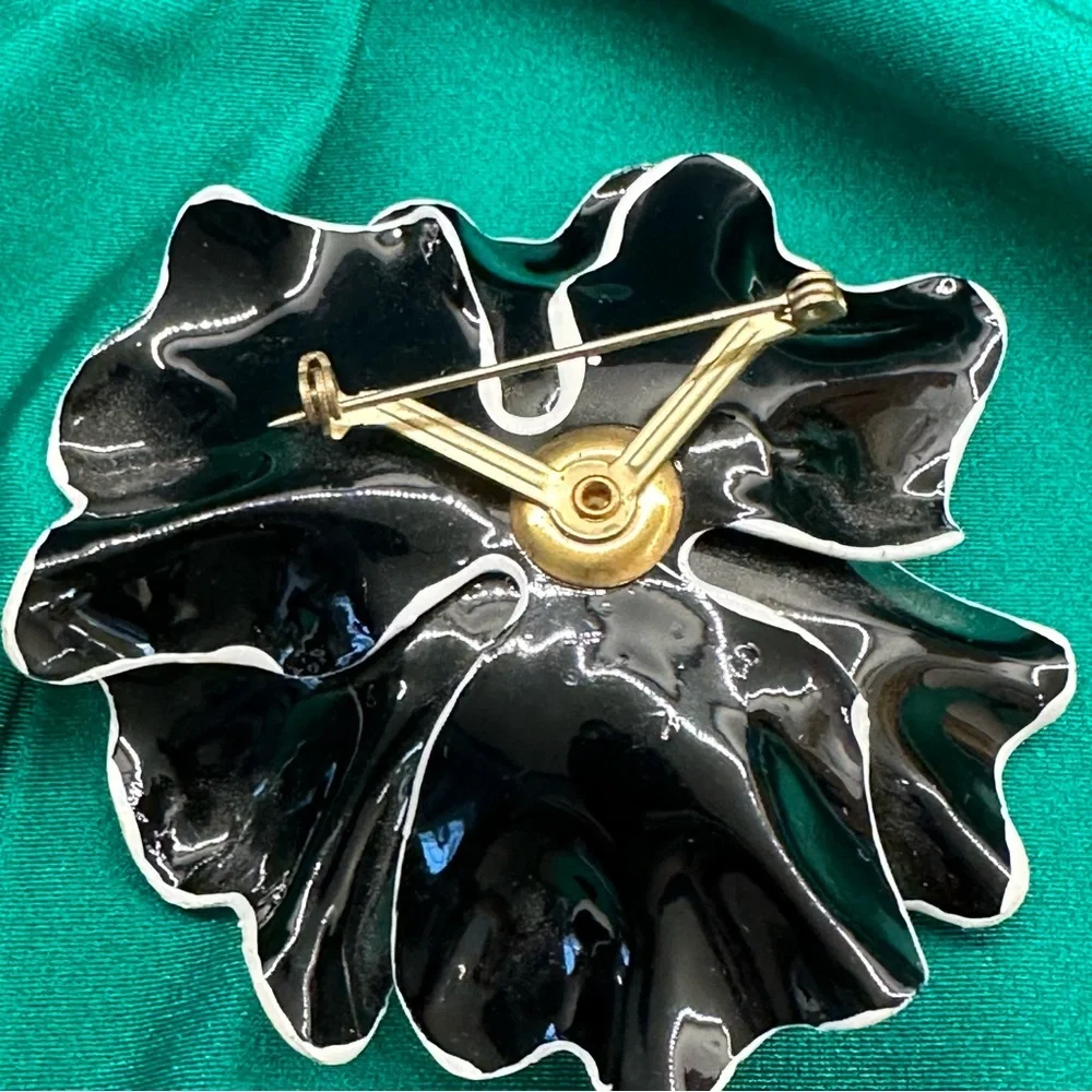 Vintage Black with White Flower Brooch- Large and Fabulous!!!!!